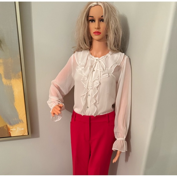 NWT GORGEOUS and the latest style - Beautiful Winter White Ruffled Blouse! - Picture 7 of 9